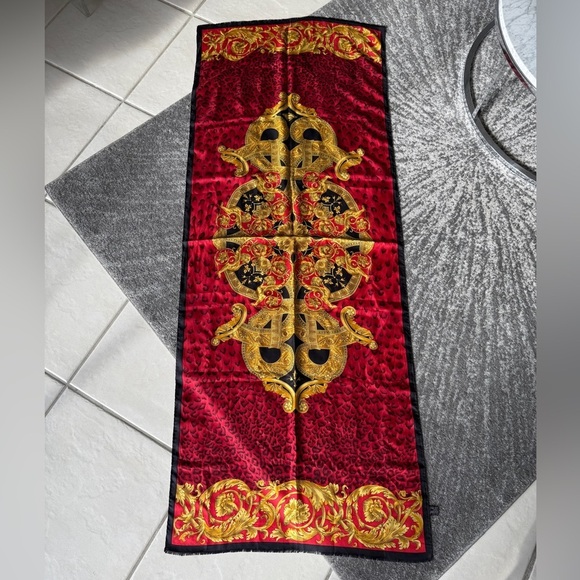 Atelier Versace Silk Scarf Baroque Gold, Red, Black, 68” – Made in Italy - Picture 13 of 13